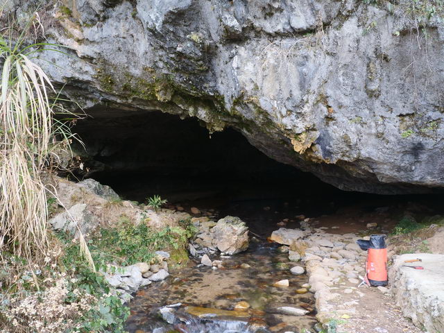 浙江杭州千岛湖《白马乳洞》溶洞灯光开发设计施工(图13)